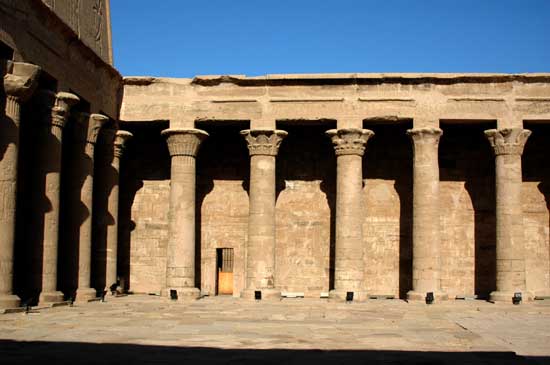 Temple of Horus at Edfu, Egypt.....معبد حورس بادفو Picture 038001